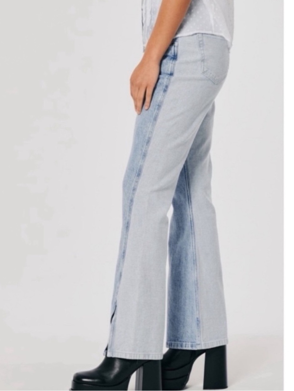 Social Tourist High-Rise Light Blue Split-Hem Flare Jeans - Picture 2 of 4